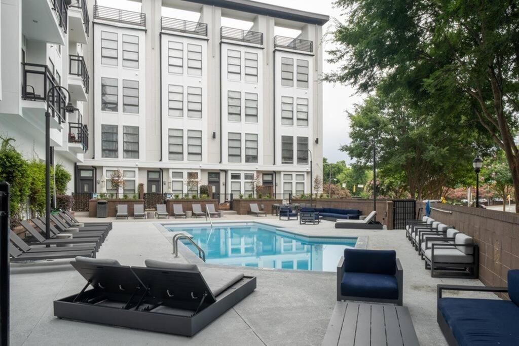 Apartamento Townhouse In Uptown King Bed-Wi-Fi-Free Parking-Pool Charlotte Exterior foto